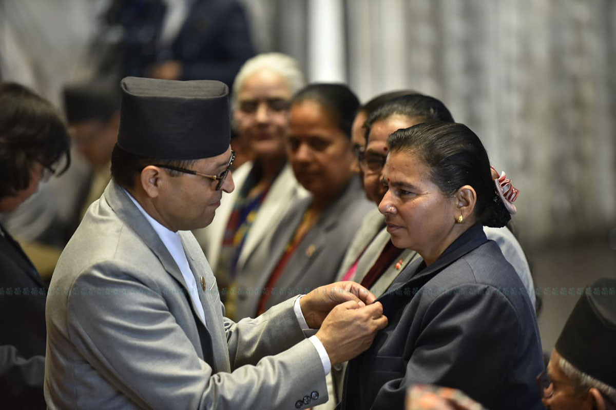 https://raracms.setopati.com/uploads/shares/2020/sujita/rastriya sabha oath/oath taking (1).jpg